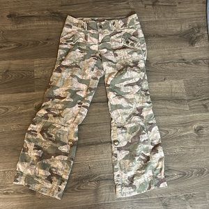 Women’s Cargo Pants